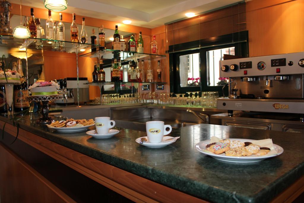 Hotel Verdemare ริมินี ภายนอก รูปภาพ